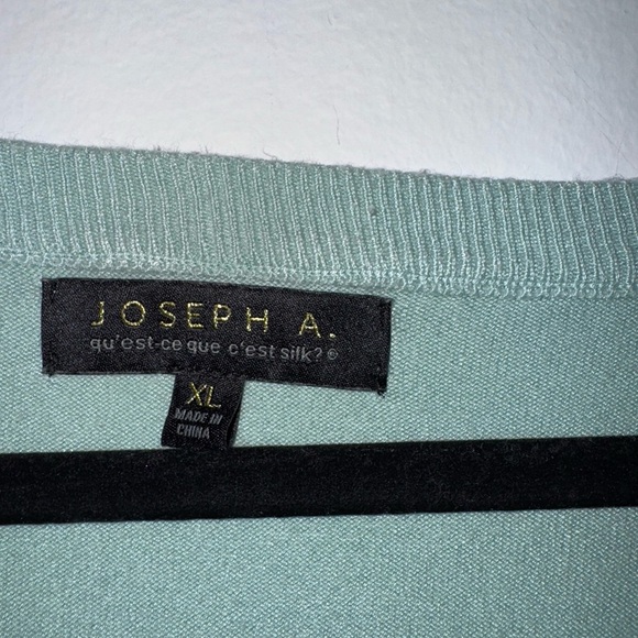 Harbor Light green V Neck Lace Puff Sleeve Top - Picture 4 of 4